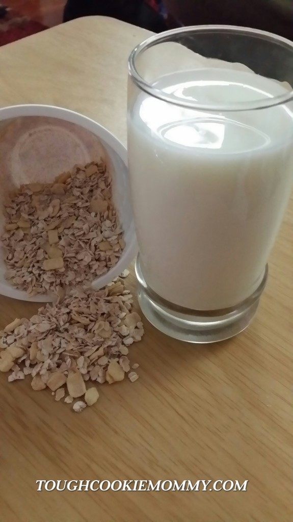 Oats And Apple Smoothie Recipe #HerenciaLeche 
