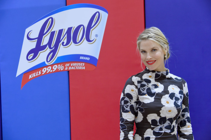 BRONX, NY - OCTOBER 06: At the Lysol Back to School Science Fair, Lysol and actress Ali Larter challenge a group of fourth grade students from the Madison Square Boys and Girls Club of America to a hands-on science experiment to provide solutions on how to rid classrooms of uninvited germ-mates on October 6, 2016 in Bronx, New York. (Photo by Ben Gabbe/Getty Images for Lysol)